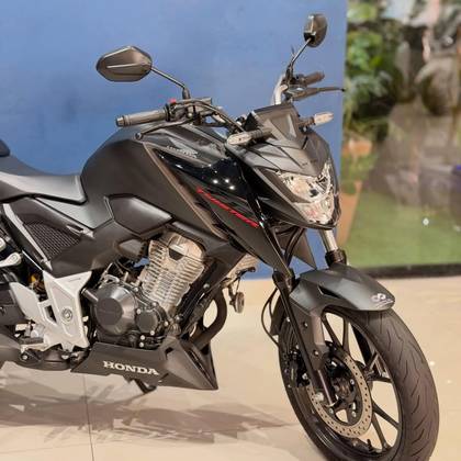 HONDA CB 300F TWISTER CBS HONDA CB 300F TWISTER CBS